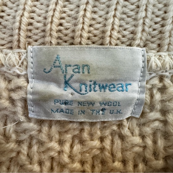 Vintage Aran Knitwear Wool Cable Fisherman Cardigan Oatmeal Made in UK 80s/90s - Picture 2 of 10